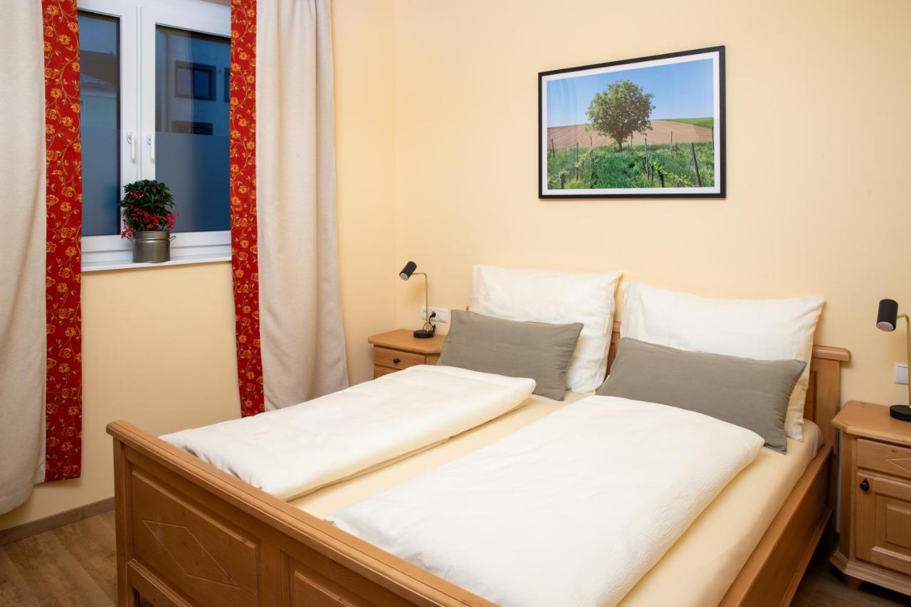 Landhaus Storch - Pension Ganserndorf Luaran gambar